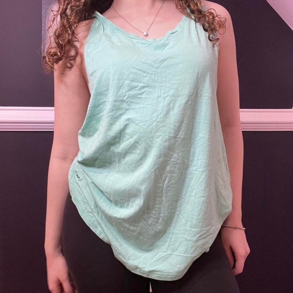 ⭐2010s PINK‎ teal flowy tank top medium